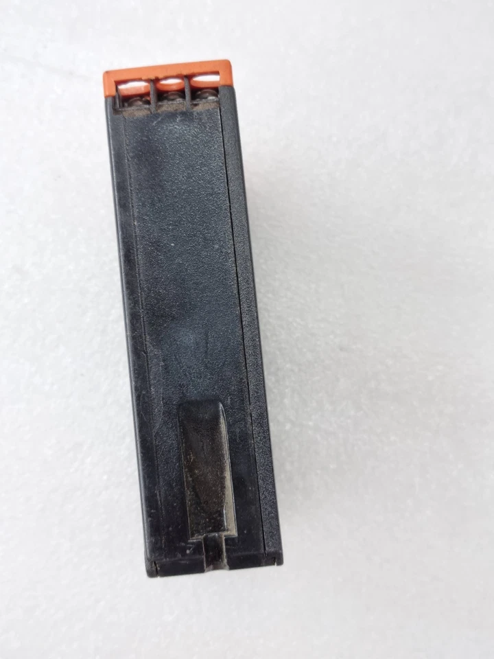 Minilec D1VCR2 Under/Over Voltage Relay 220–240 VAC (USED WORKING)(SINGLE PHASE)